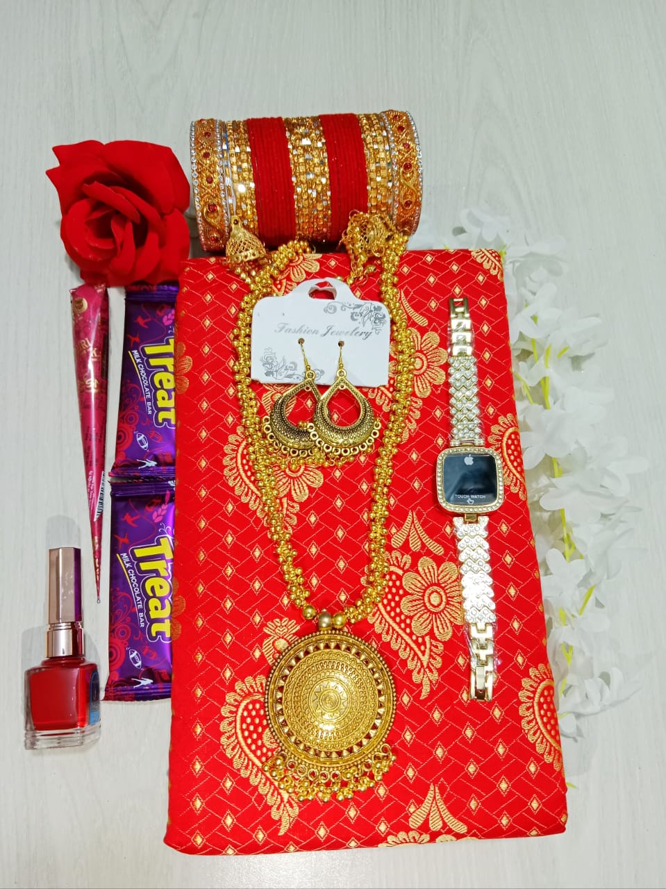 ভালোবাসার গিফট কম্বো সেট 💜